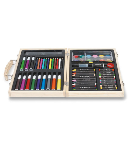 Artist's set in wooden box