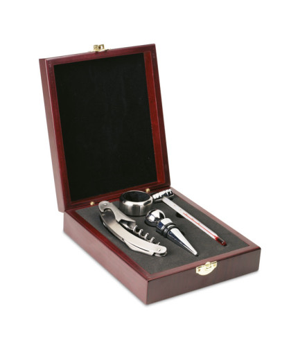 Classic wine set in wooden box