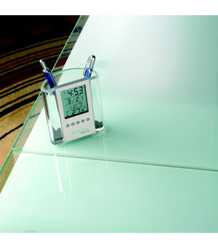 Pen holder with calendar