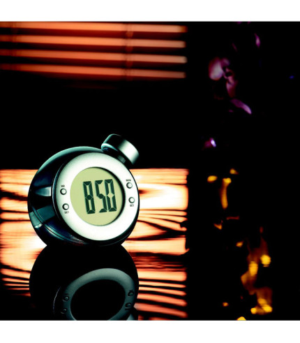 LCD stolni sat na vodu