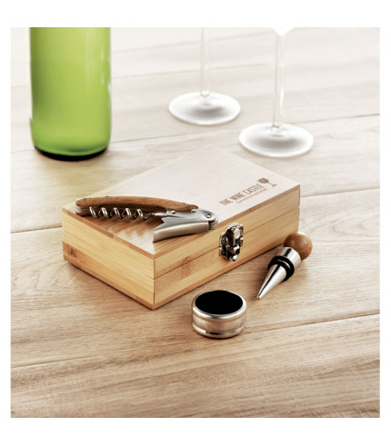 Vinski set u kutiji od bambusa