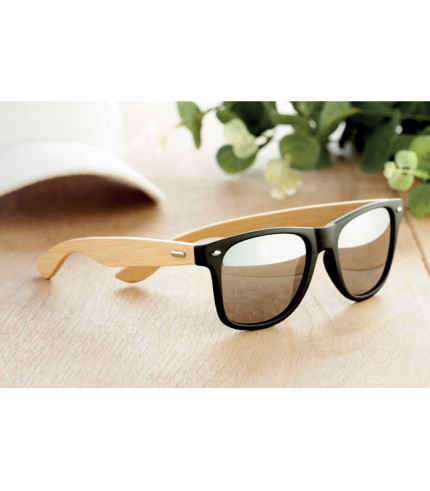 Sunčane naočale s krakovima od bambusa