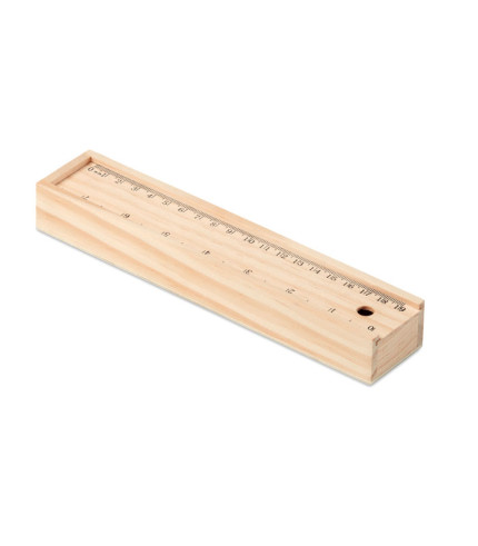 Set pribora u drvenoj kutiji