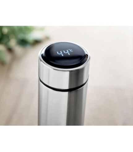 Boca s termometrom na dodir