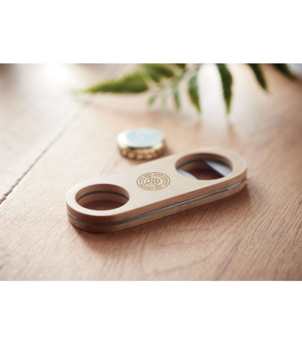 Ovalni otvarač za boce od bambusa