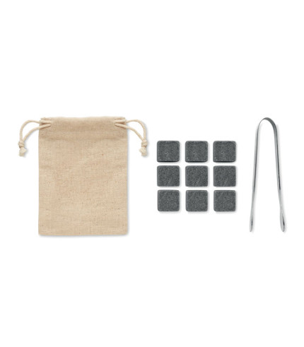 9 kamenih kocki leda u kutiji