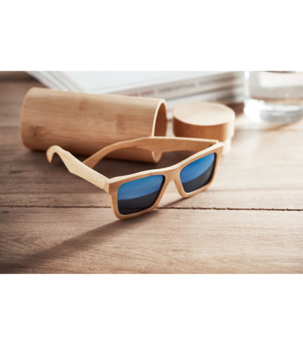 Sunčane naočale i futrola od bambusa