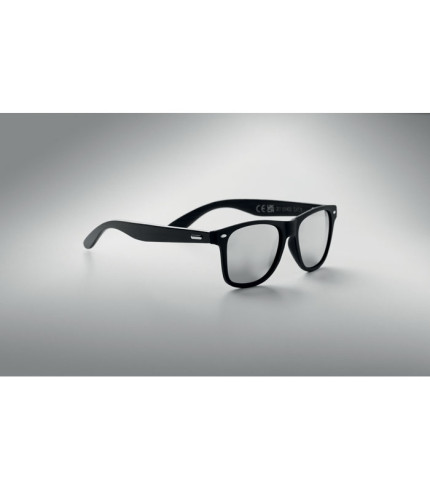 Sunčane naočale s krakovima od bambusa