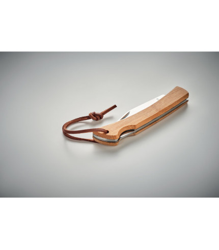 Sklopivi nož od bambusa