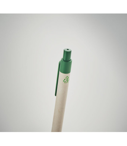 Kemijska olovka od kartona za mlijeko