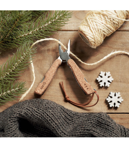 Višenamjenski alat džepni nož pluto