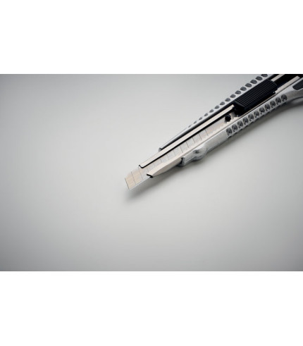 Aluminium retractable knife