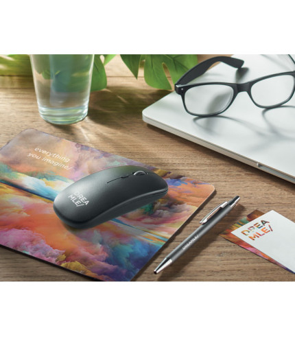 Rechargeable wireless mouse