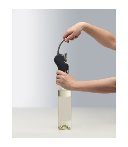 Automatic lever corkscrew