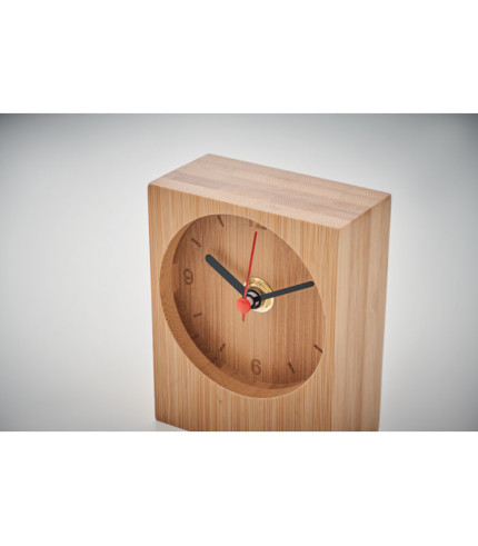 Stolni sat od bambusa