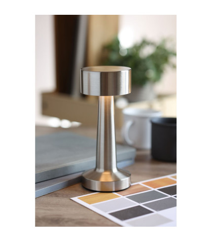Rechargeable iron table lamp