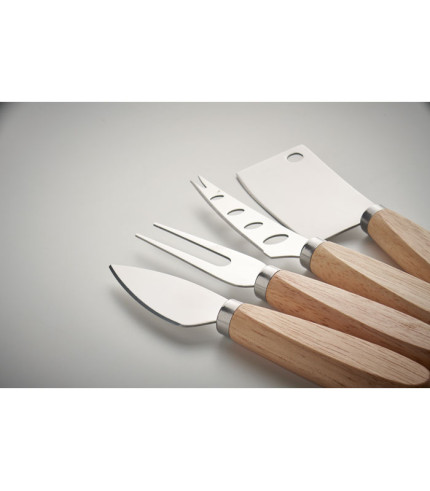 Set od 4 noža za sir