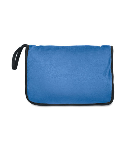 2 in 1 travel blanket set