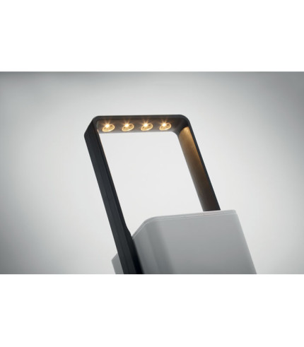 Unutarnji vrt s LED rasvjetom