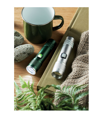 Punjiva COB svjetiljka